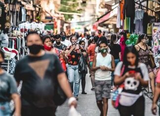 Brasil supera 214 milhões de habitantes, mas crescimento populacional desacelera em 2026